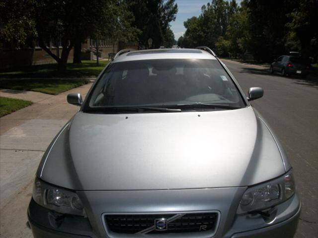 Volvo V70 2006 photo 2