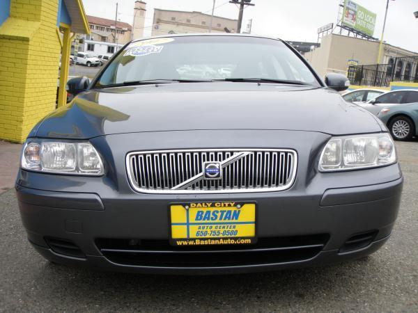 Volvo V70 2007 photo 1