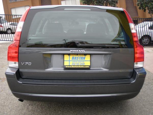 Volvo V70 2007 photo 2