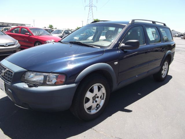 Volvo V70 XC 2001 photo 3