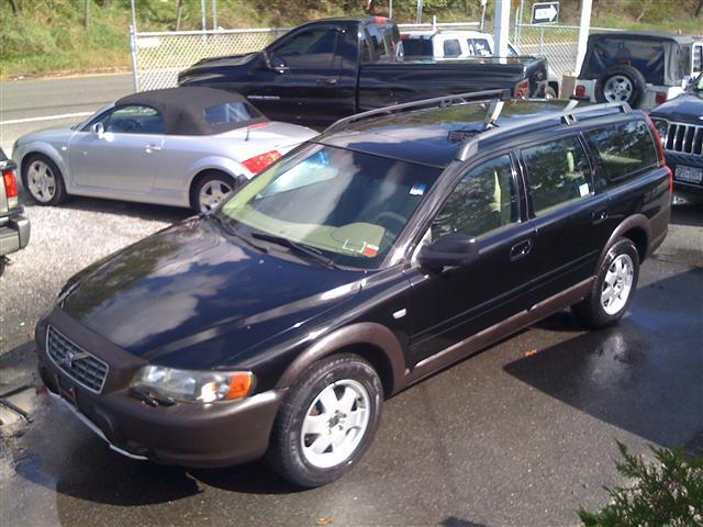 Volvo V70 XC S Convertible 2D Sport Utility