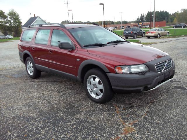 Volvo V70 XC EX - DUAL Power Doors SUV