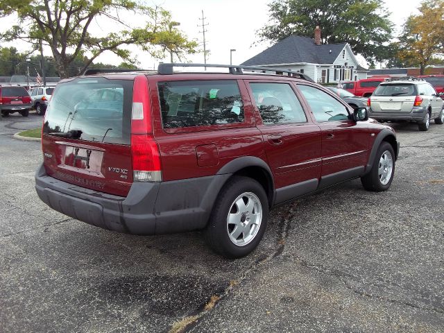 Volvo V70 XC 2001 photo 4