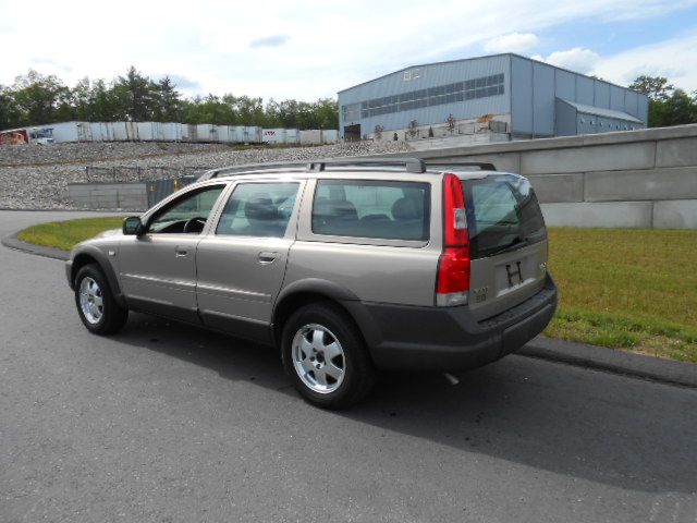 Volvo V70 XC 2001 photo 15