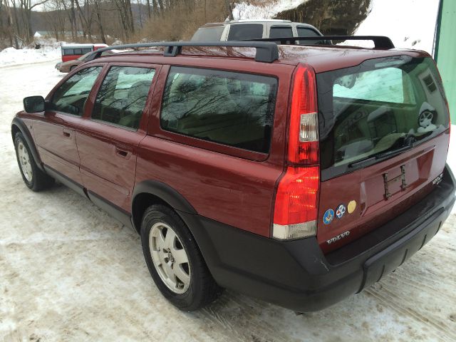 Volvo V70 XC 2001 photo 1