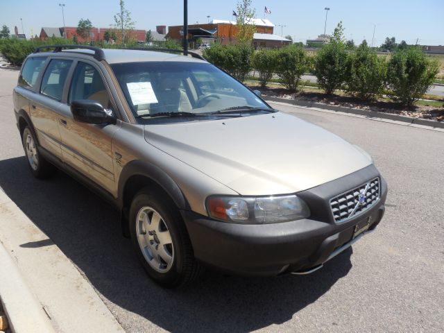 Volvo V70 XC 2001 photo 3