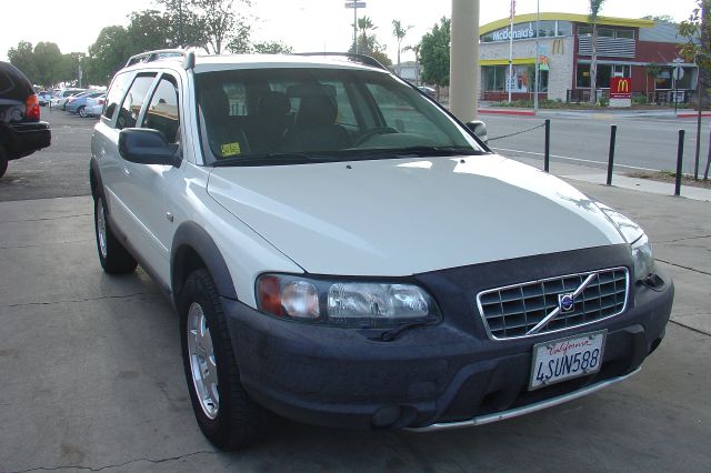 Volvo V70 XC 2001 photo 3