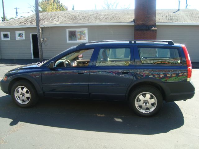 Volvo V70 XC 2001 photo 3