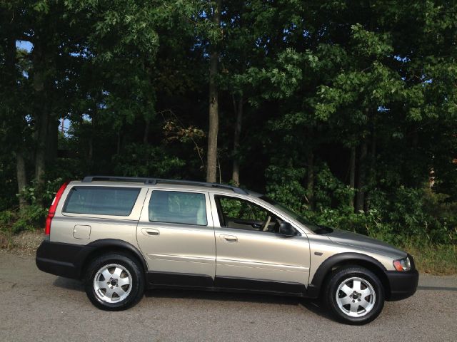 Volvo V70 XC 2001 photo 3