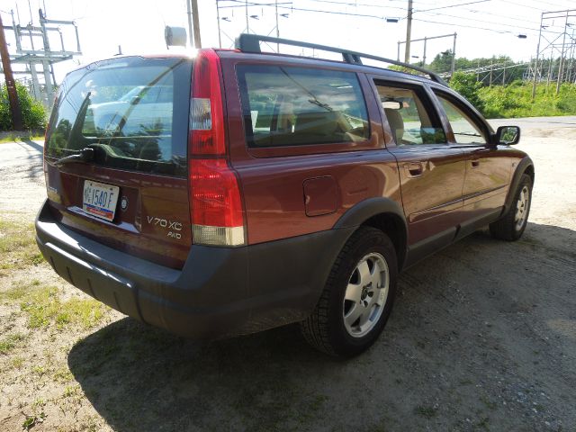 Volvo V70 XC EX - DUAL Power Doors SUV