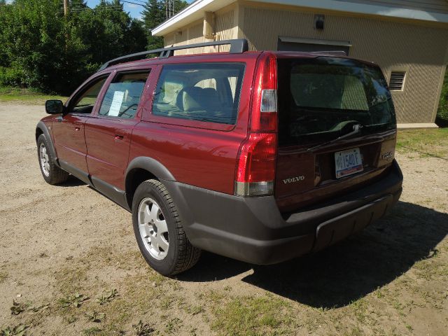 Volvo V70 XC 2001 photo 2