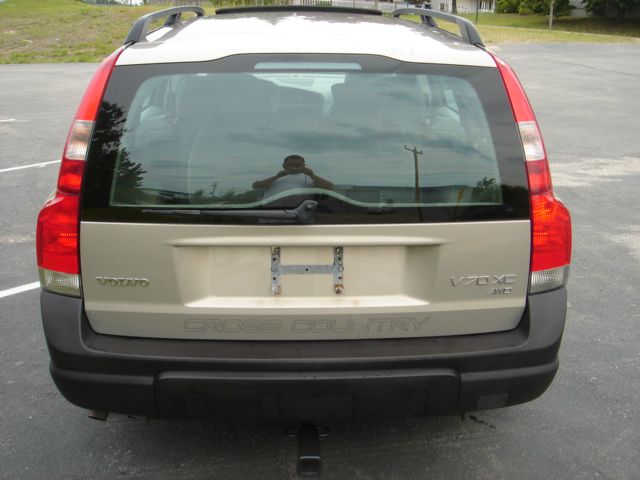 Volvo V70 XC 2001 photo 12