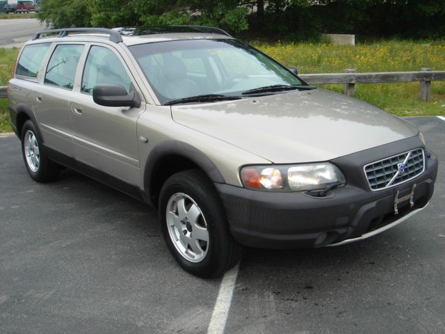 Volvo V70 XC 2001 photo 13