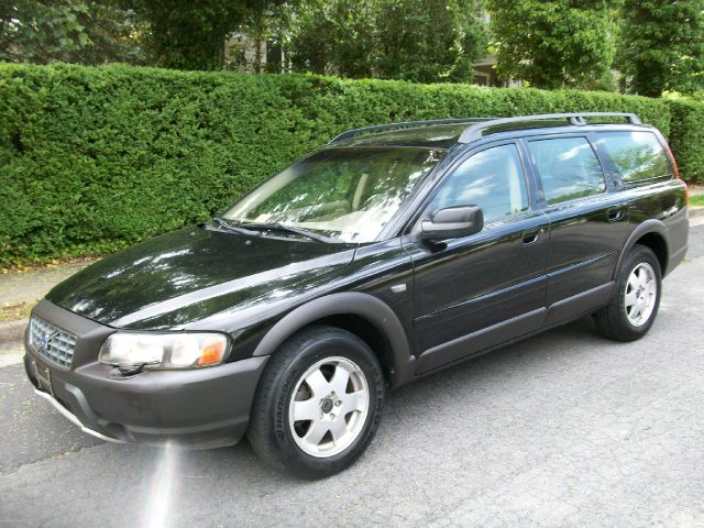 Volvo V70 XC 2001 photo 23