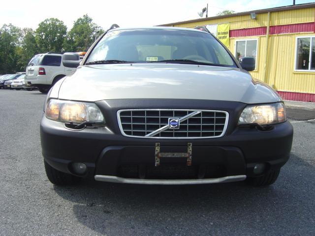 Volvo V70 XC 2001 photo 1