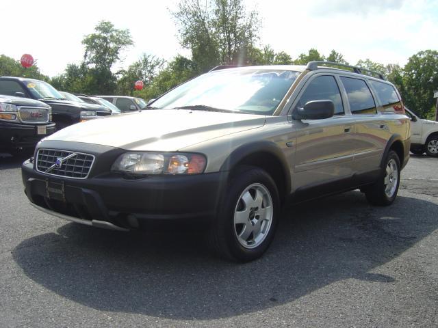 Volvo V70 XC 2001 photo 2