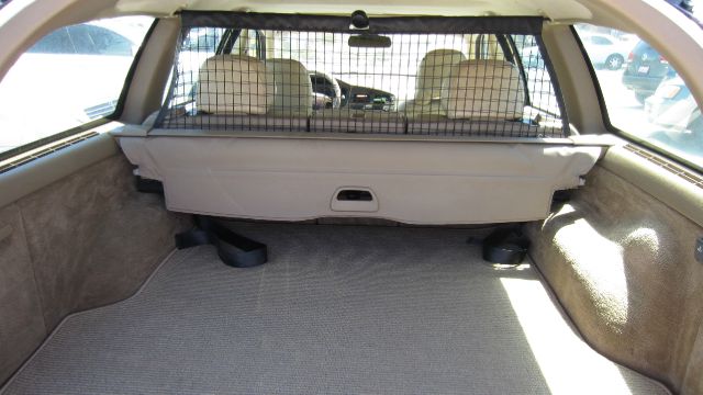 Volvo V70 XC EX - DUAL Power Doors SUV