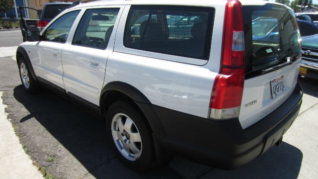 Volvo V70 XC 2001 photo 3