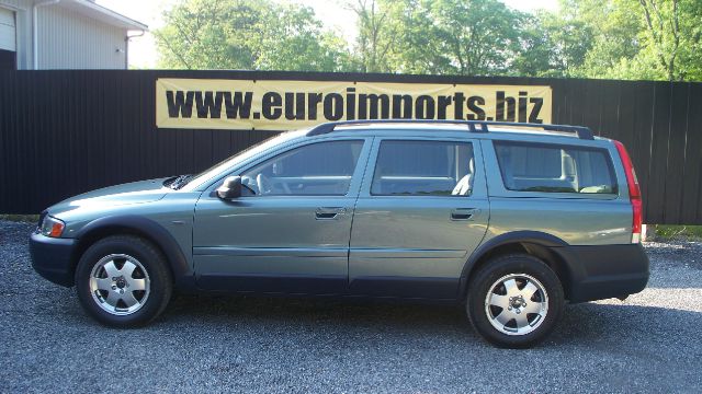 Volvo V70 XC 2002 photo 11