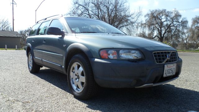 Volvo V70 XC 2002 photo 4