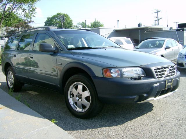 Volvo V70 XC 2002 photo 6