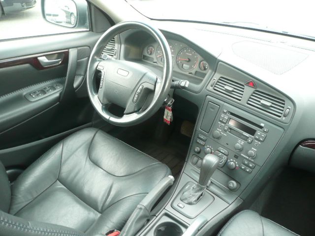 Volvo V70 XC 2002 photo 10