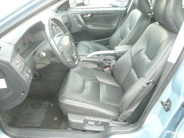 Volvo V70 XC 2002 photo 19