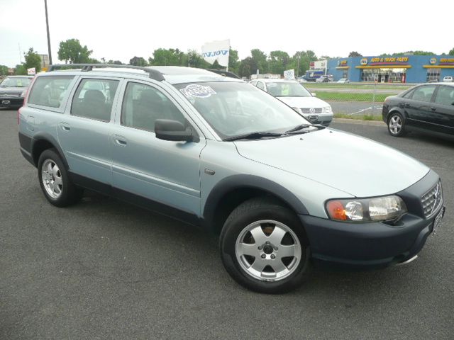 Volvo V70 XC 2002 photo 23