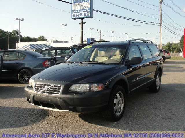 Volvo V70 XC 2002 photo 2