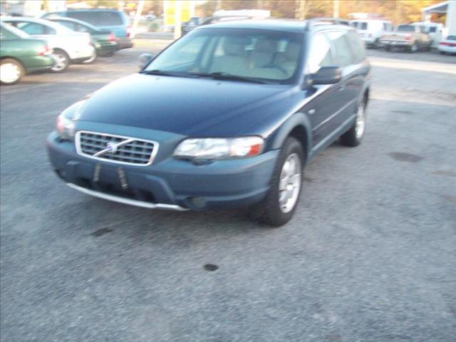 Volvo V70 XC 2002 photo 2