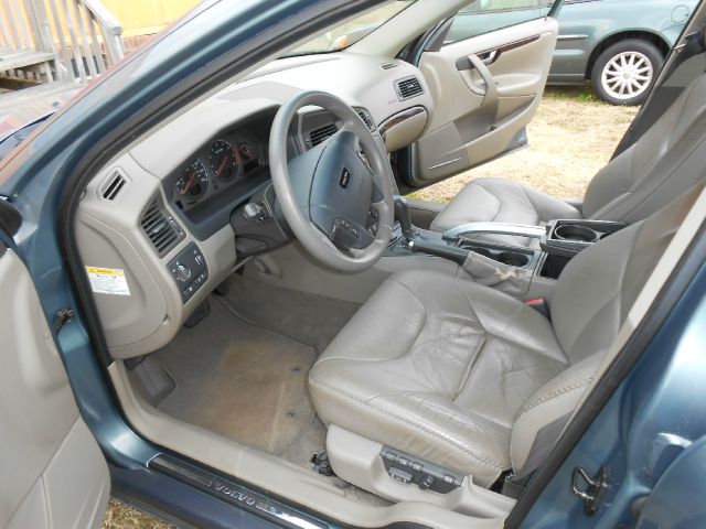 Volvo V70 XC 2002 photo 17