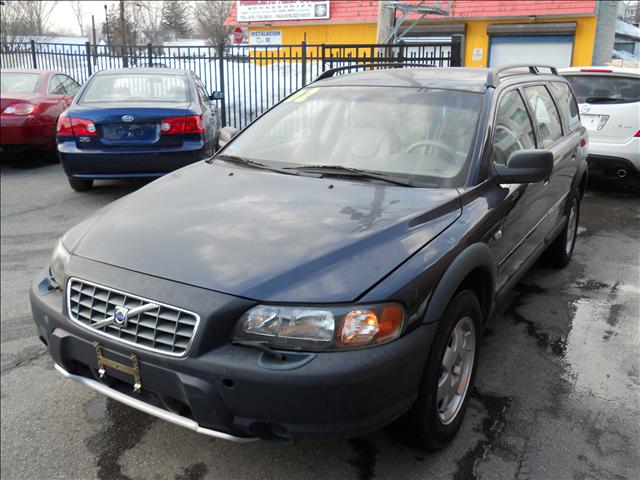 Volvo V70 XC 2002 photo 2