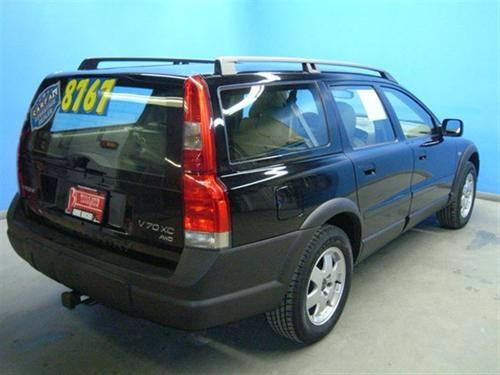 Volvo V70 XC 2002 photo 2