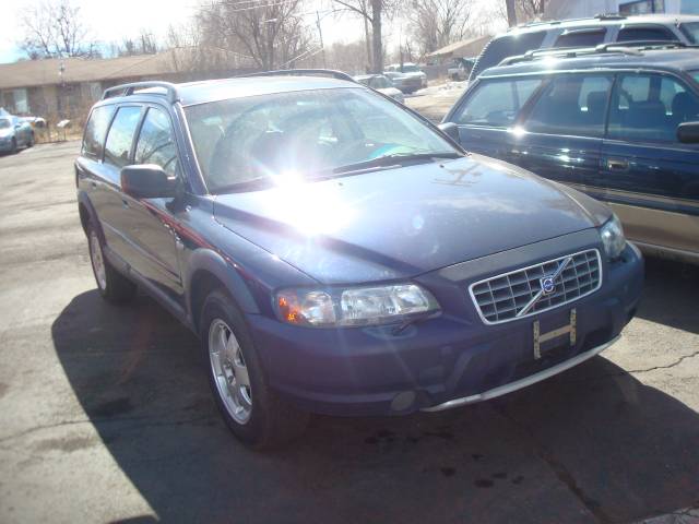 Volvo V70 XC 2002 photo 3