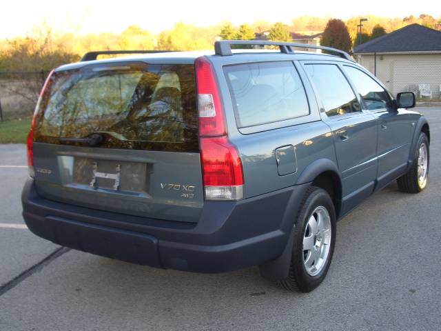 Volvo V70 XC 2002 photo 3