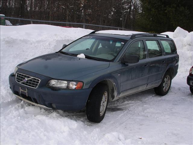 Volvo V70 XC 2002 photo 1