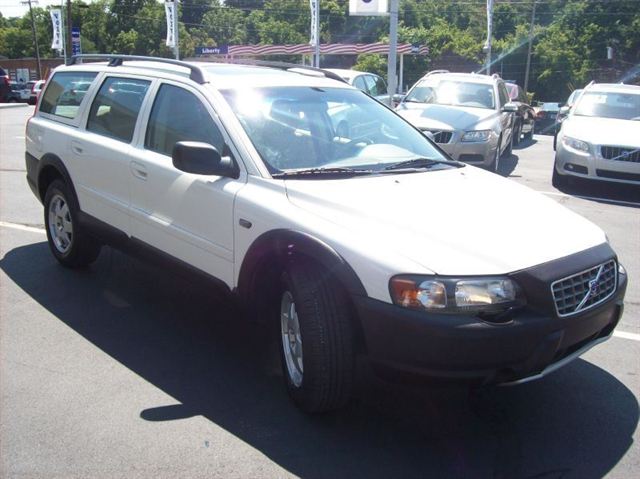 Volvo V70 XC 2002 photo 3