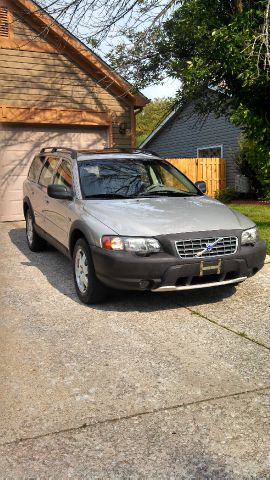 Volvo V70 XC 2002 photo 1