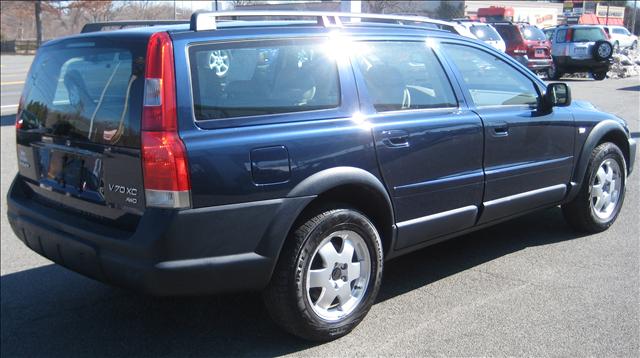 Volvo V70 XC 2002 photo 3