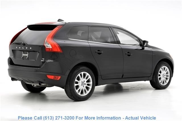 Volvo XC60 2010 photo 2