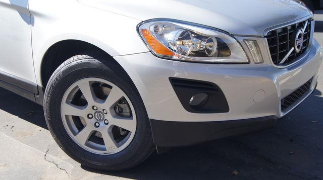 Volvo XC60 2010 photo 2