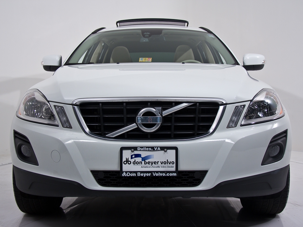 Volvo XC60 2010 photo 1