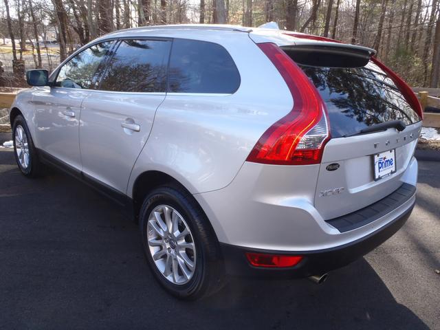 Volvo XC60 2010 photo 4