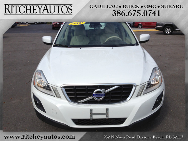 Volvo XC60 2010 photo 1