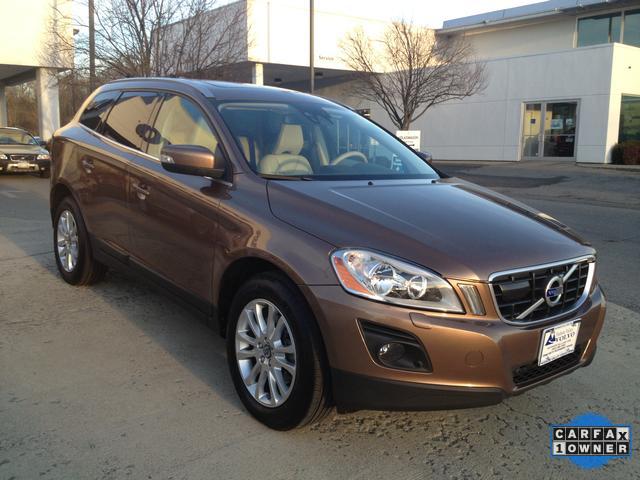 Volvo XC60 2010 photo 2