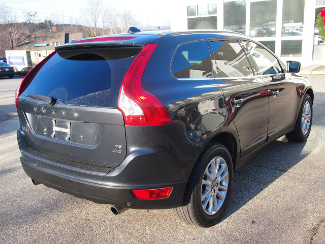 Volvo XC60 2010 photo 5