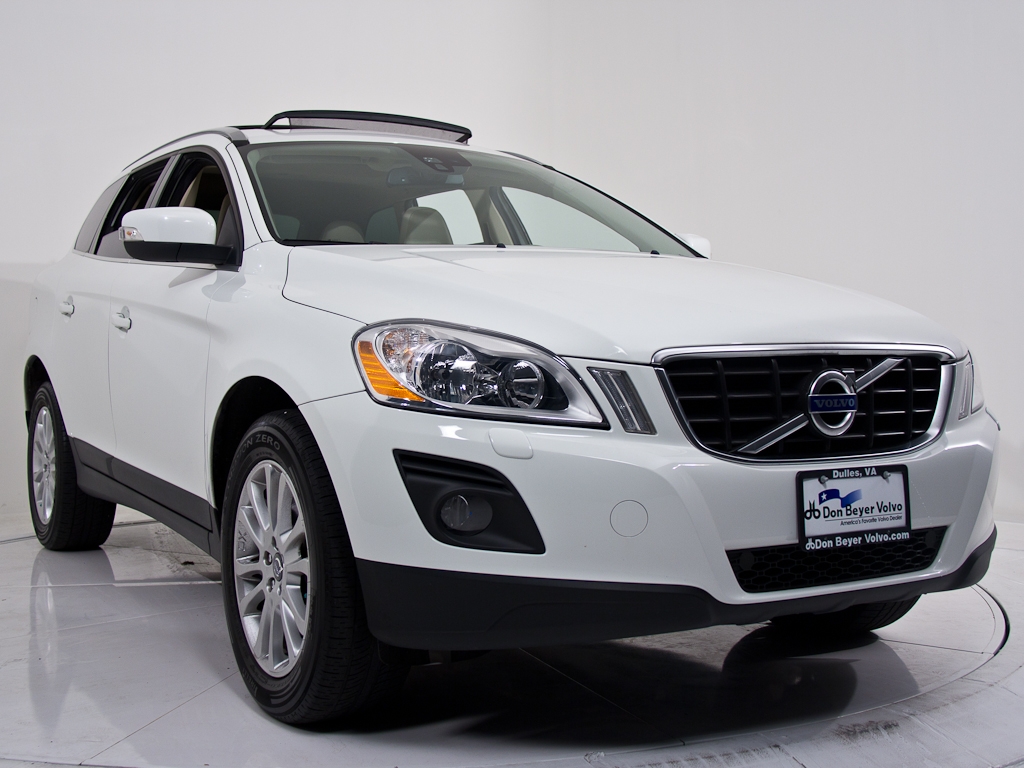 Volvo XC60 2010 photo 2