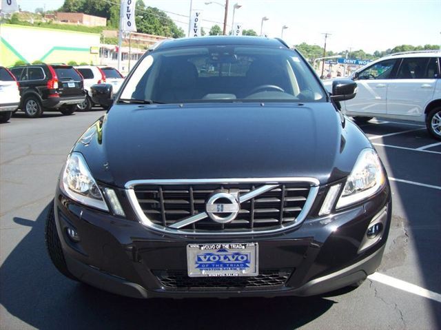 Volvo XC60 2010 photo 1