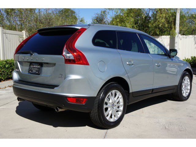 Volvo XC60 2010 photo 2