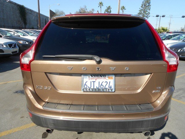 Volvo XC60 2010 photo 3